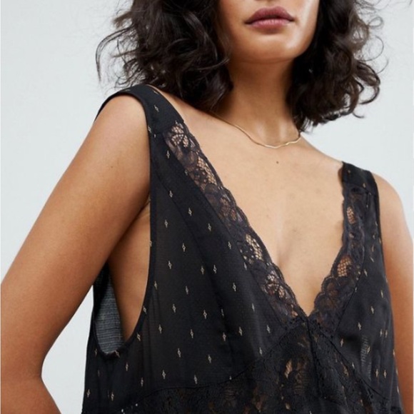 Intimately free people - Picture 2 of 11